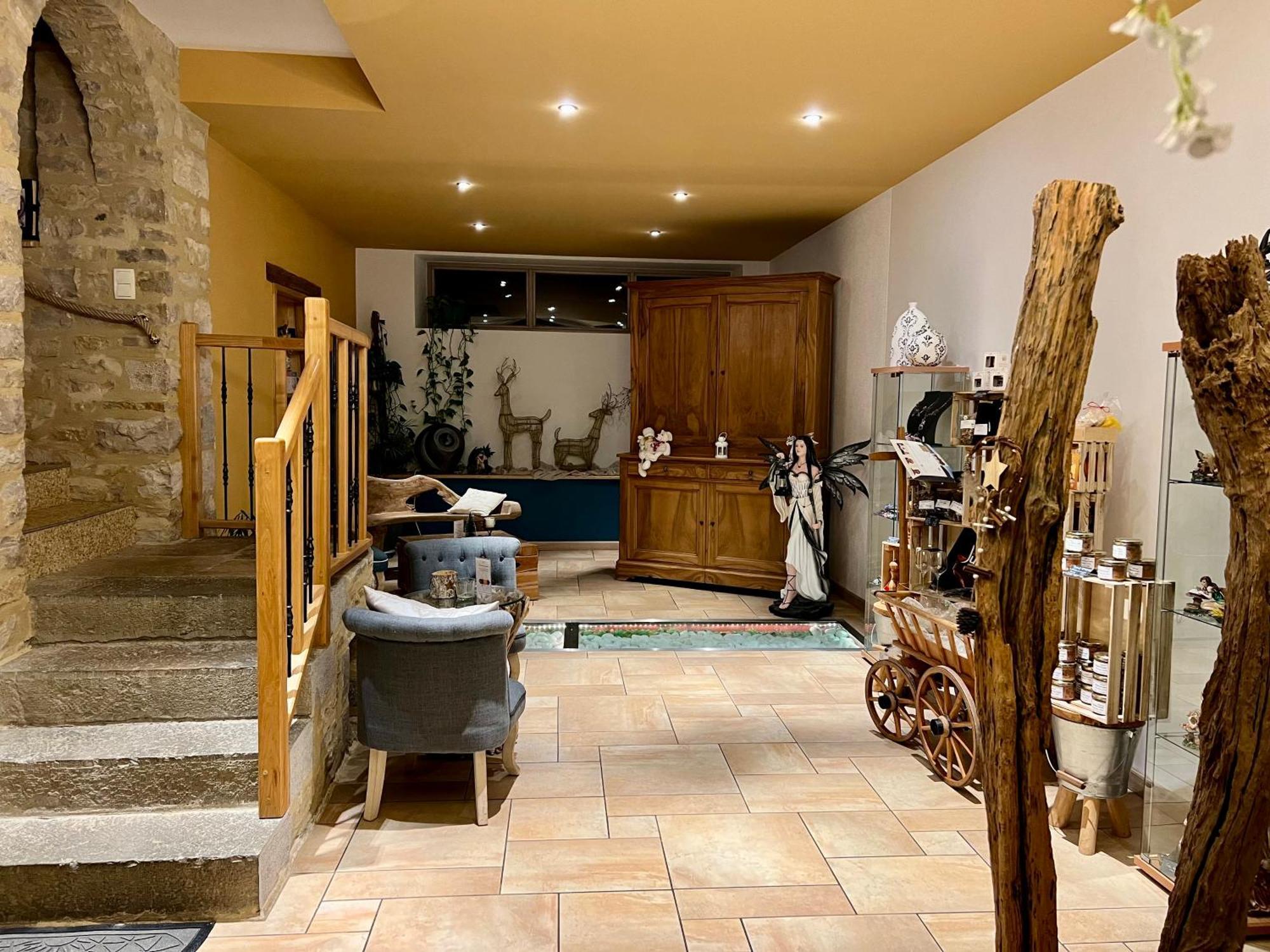 Domaine Et Chambres D'Hotes Des Fees Pretin Экстерьер фото
