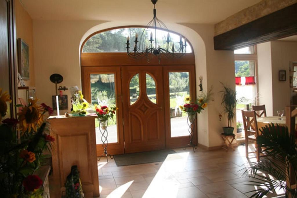 Domaine Et Chambres D'Hotes Des Fees Pretin Экстерьер фото